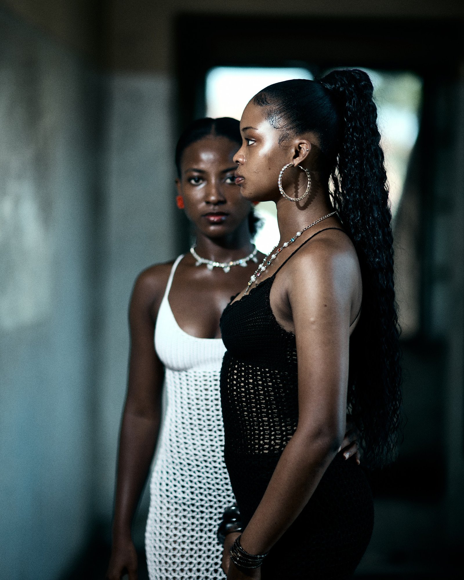 THREAD ELEGANCE still 6